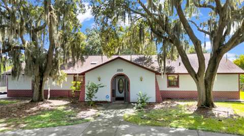 2805 Lake Tohopekaliga Boulevard, waterfront for sale in Kissimmee