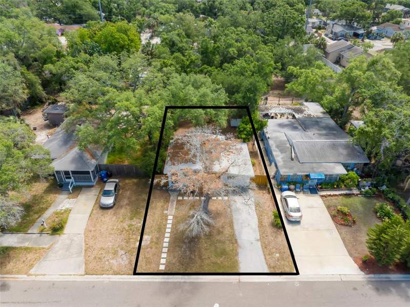 3 bedroom Single Family Residence at 2356 Kingston Street, Estelle Manor, St Petersburg — photo 2