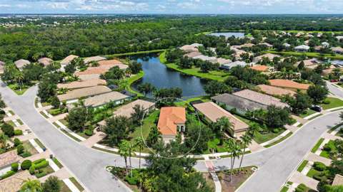 7159 Westhill Court, gated community for sale in Lakewood Ranch