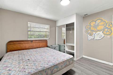 8010 Sharon Drive, Tampa FL - photo 15 of 63