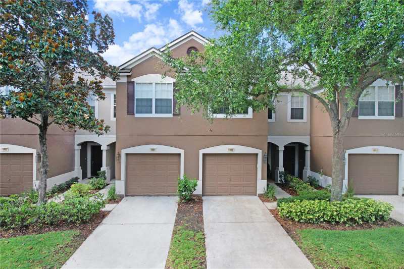 3 bedroom Townhouse at 4986 Pond Ridge Drive, Valhalla Ph 1-2, Riverview — photo 1