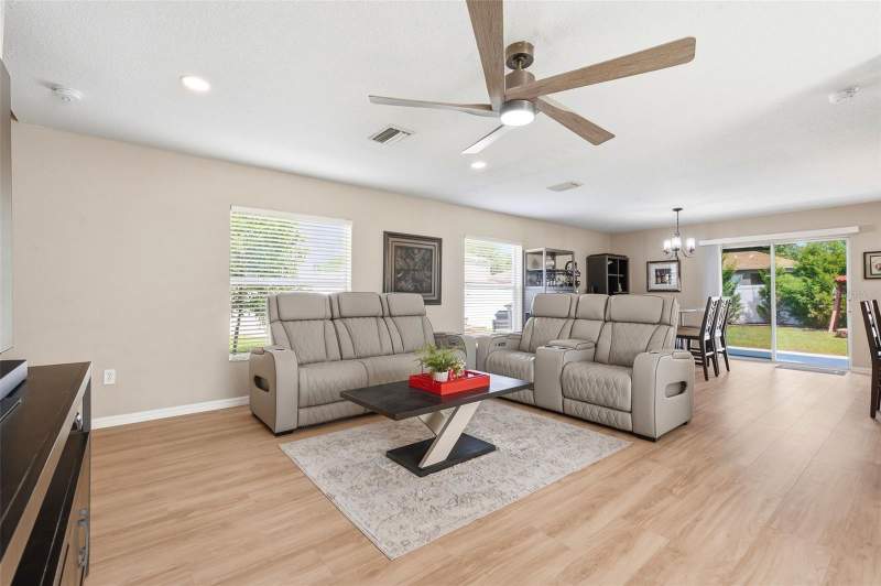 4 bedroom Single Family Residence at 12442 Saulston Place, Verandahs, Hudson — photo 5