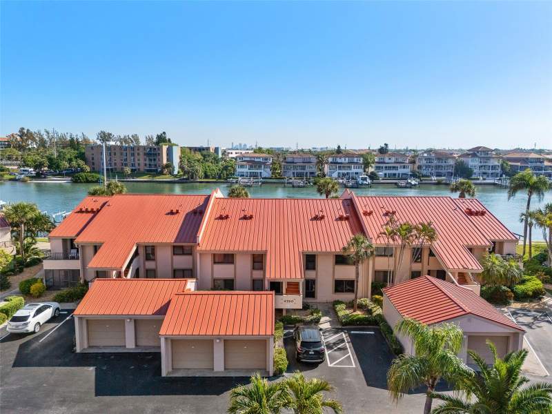 2 bedroom Condominium at 4750 Brittany Drive #126, Villas On Point Brittany Condo, St Petersburg — photo 2