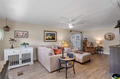12041 Fairway Avenue, Brooksville FL - photo 13 of 42
