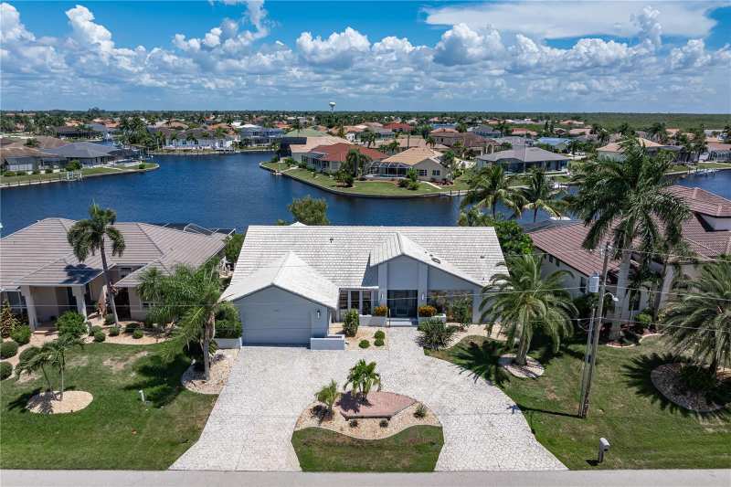 3 bedroom Single Family Residence at 3950 San Pietro Court, Punta Gorda Isles Sec 15, Punta Gorda — photo 1