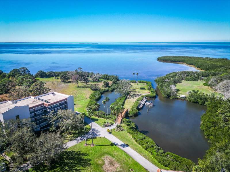 Gulf Front Lagoon Condo