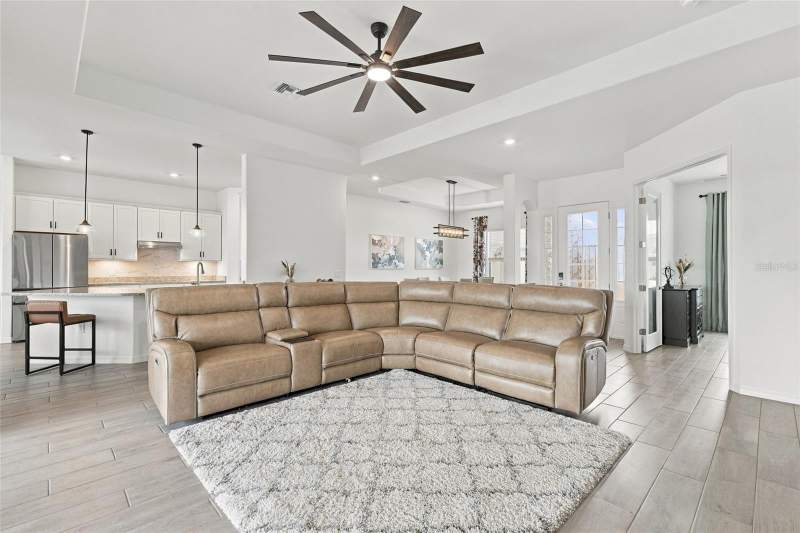 4 bedroom Single Family Residence at 25124 Redwood Court, Heritage Lndg Ph Ii-B, Punta Gorda — photo 5