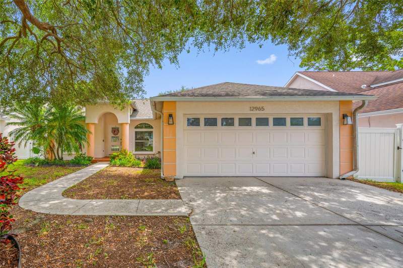 3 bedroom Single Family Residence at 12965 Pineforest Way, Pine Forest, Largo — photo 4