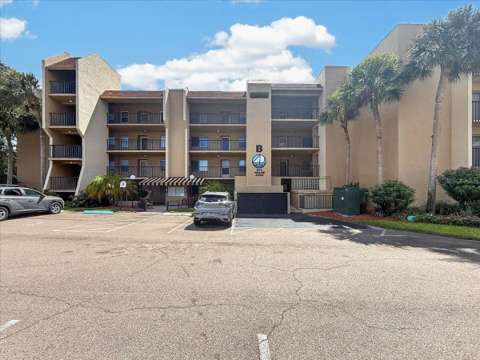 90 S Highland Avenue #317, home for sale in Tarpon Springs 34689