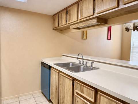 7011 Waterside Dr, Tampa FL - photo 6 of 6