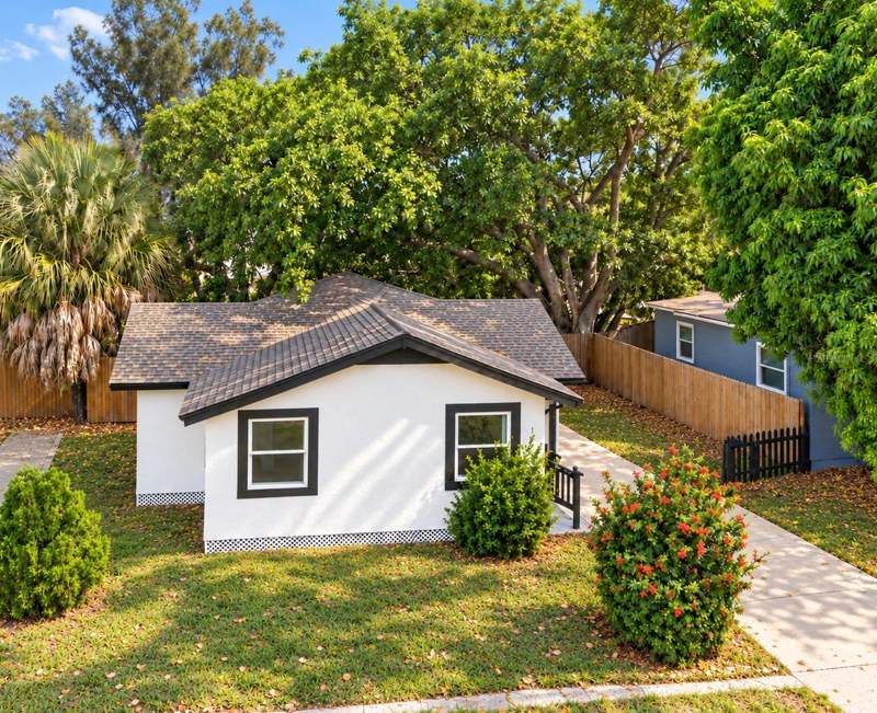 3 bedroom Single Family Residence at 1843 Quincy Street, Brunson-Dowell Sub 1, St Petersburg — photo 2