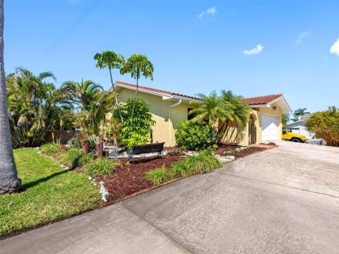 562 Johns Pass Avenue, Madeira Beach FL - photo 6 of 89