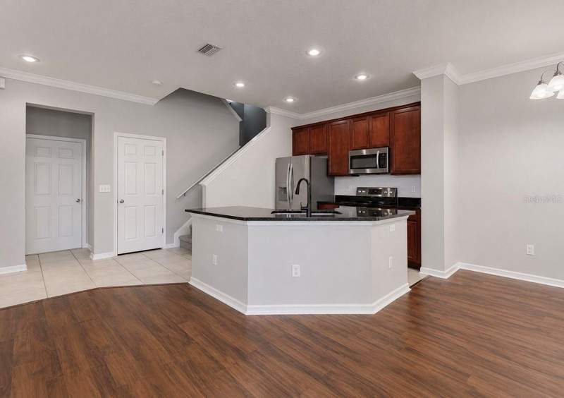 3 bedroom Townhouse at 7539 Tamarind Avenue, Gunn Twnhms - Ph 2, Tampa — photo 4