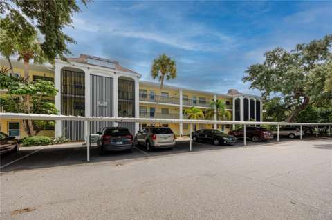 821 Deleon Court #309, starter home for sale in Dunedin