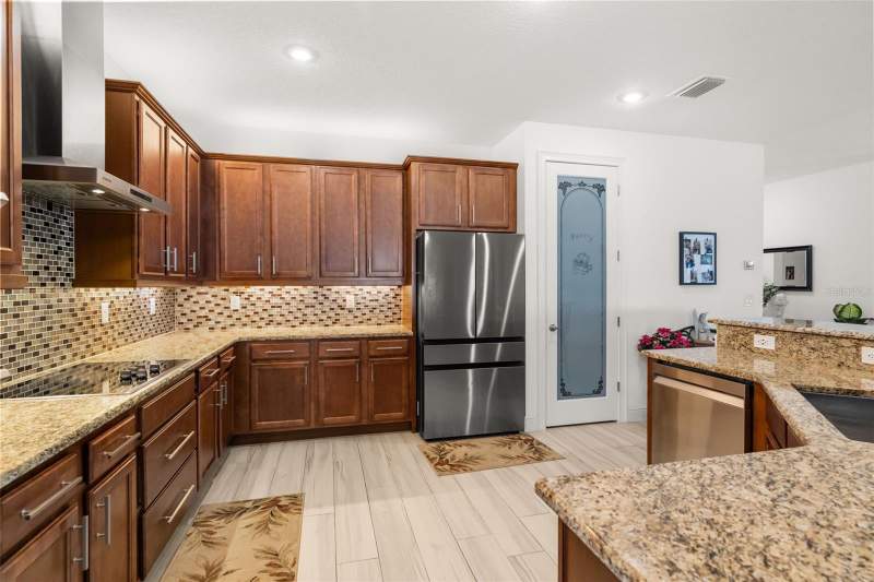 3 bedroom Single Family Residence at 700 S Florida Avenue, Palm Gardens Howey-In-The-Hills, Howey In The Hills — photo 5