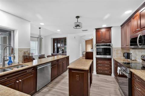 29 SE 10th Avenue, Cape Coral FL - photo 13 of 49