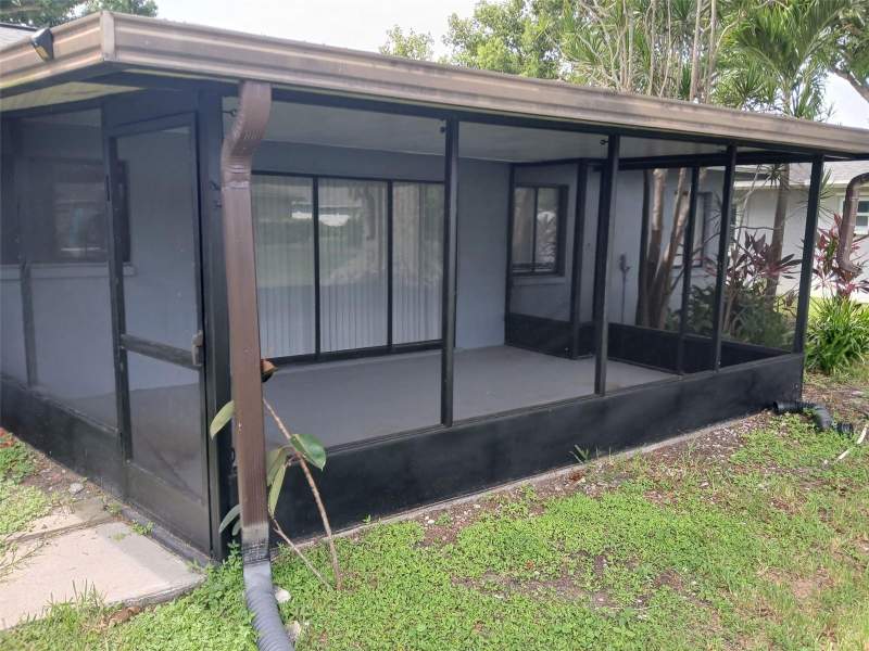 3 bedroom Single Family Residence at 12033 KAY DRIVE, SEMINOLE GROVE ESTATES WEST ADD, SEMINOLE — photo 4