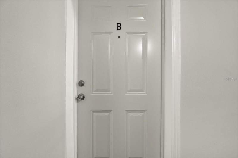 1 bedroom Condominium at 8345 13th Street #B, Jamestown Condo, St Petersburg — photo 2