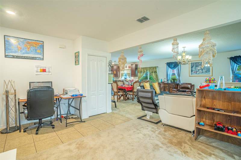 4 bedroom Single Family Residence at 15107 Zenith Avenue, Knight Lake Estates, Mascotte — photo 5