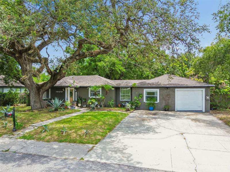3 bedroom Single Family Residence at 7307 N Huntley Avenue, Roanoke, Tampa — photo 2