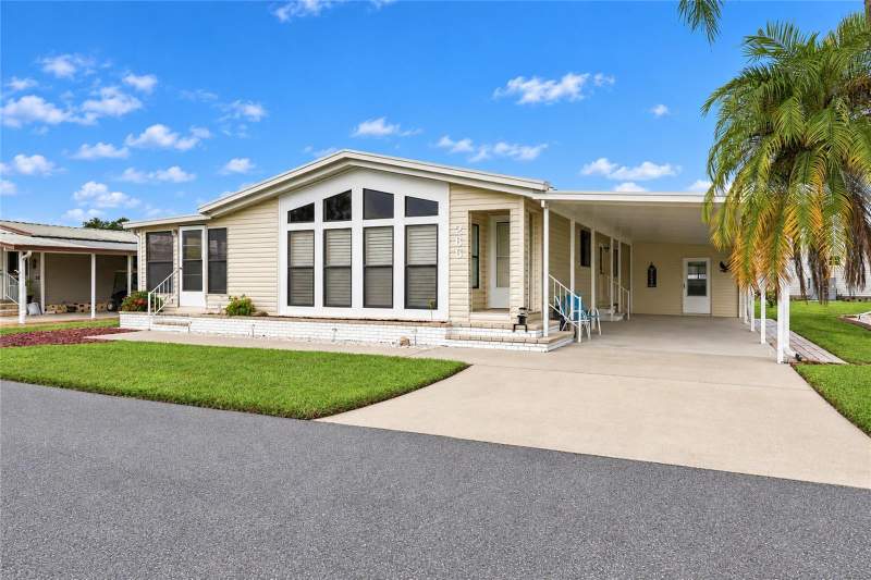 2 bedroom Manufactured Home at 266 Camelot Drive, Kings Gate Club Mhp, Nokomis — photo 2