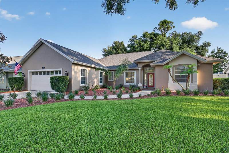 4 bedroom Single Family Residence at 19337 Spring Oak Drive, Park Place On Lake Joanna, Eustis — photo 2