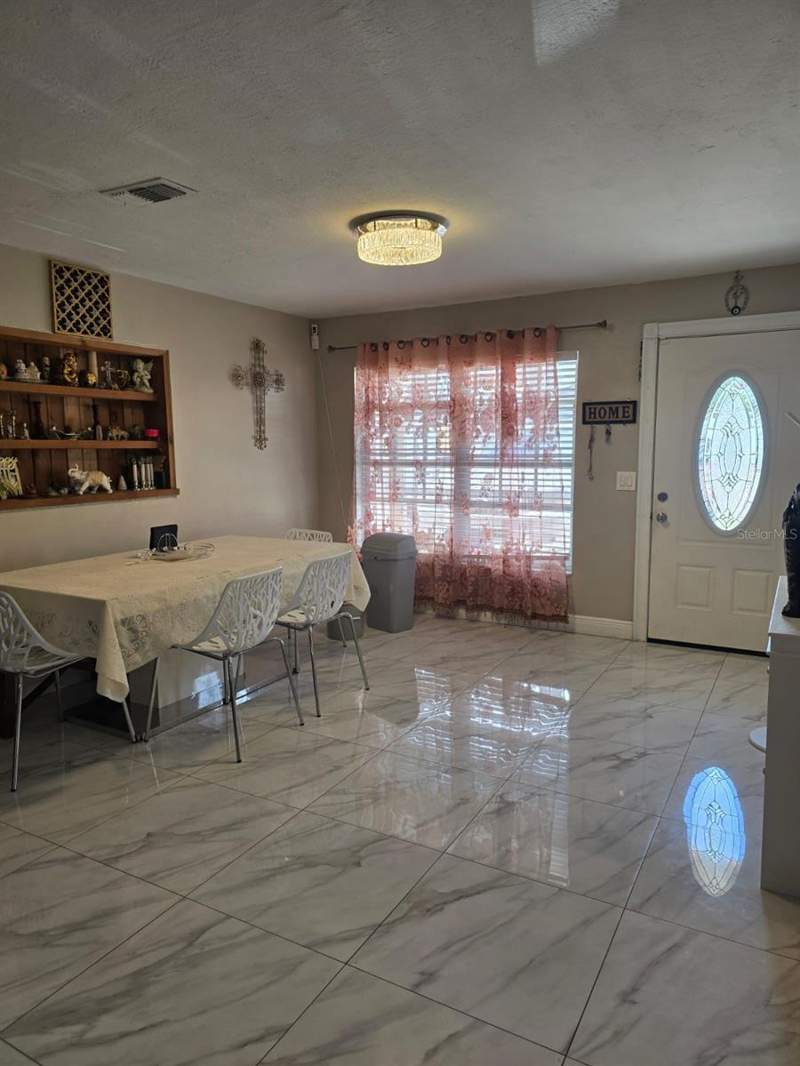 4 bedroom Single Family Residence at 10325 Loubet Street, Royal Estates, Orlando — photo 3