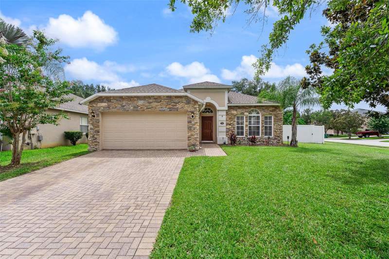 Regency Oaks