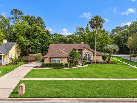 674 Vistawilla Drive, home for sale in Winter Springs 32708