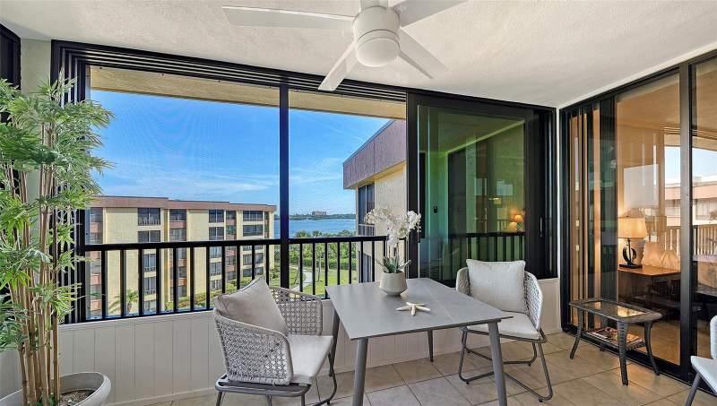 2 bedroom Condominium at 8779 Midnight Pass Road #502H, Island Reef II Ph 1 2 & 3, Sarasota — photo 2