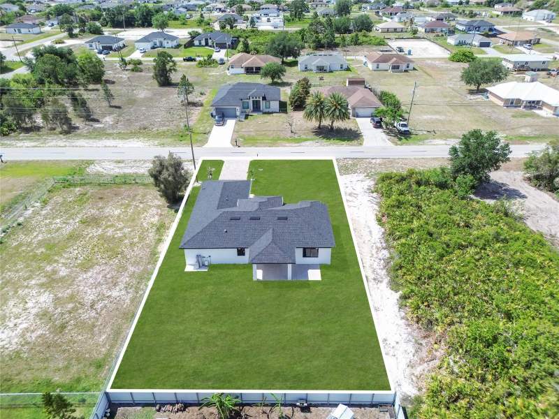 4 bedroom Single Family Residence at 2606 40th St Street, Lehigh Acres, Lehigh Acres — photo 5
