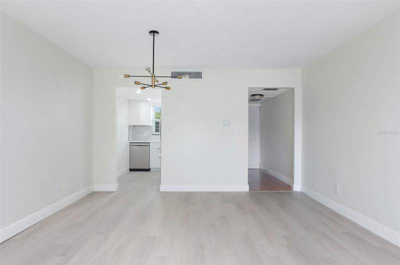 1 bedroom Condominium at 1225 58th Street #203A, Tyrone Garden Apts Condo, St Petersburg — photo 5