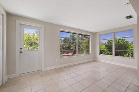 4347 Summersun Drive, New Port Richey FL - photo 8 of 43