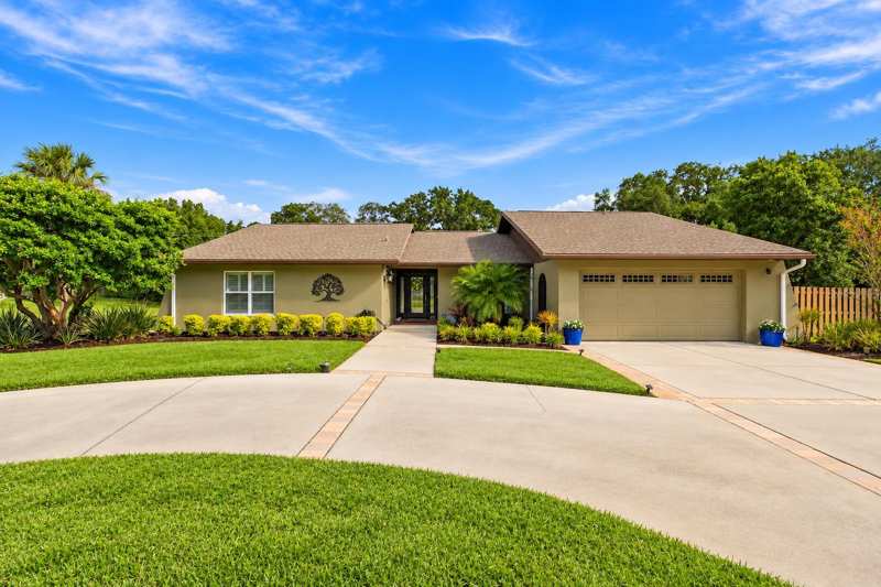 3 bedroom Single Family Residence at 8985 Fairchild Court, Hidden Lake Estates, New Port Richey — photo 1