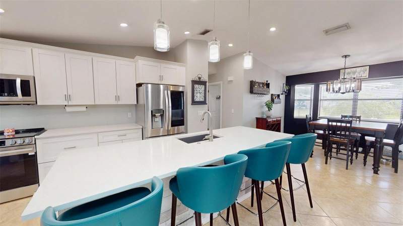 3 bedroom Single Family Residence at 2461 Gold Oak Court, Colonial Oaks, Sarasota — photo 5