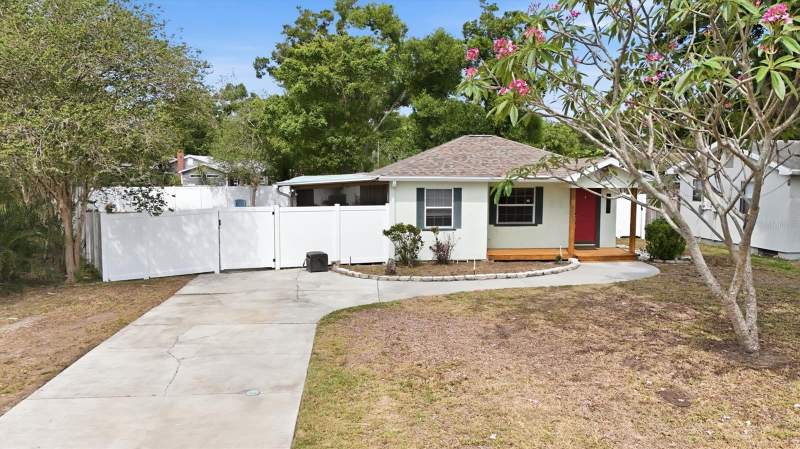 3 bedroom Single Family Residence at 4608 46th Street, Fulton Heights, St Petersburg — photo 3