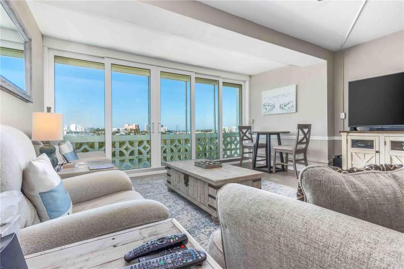 2 bedroom Condominium at 31 ISLAND WAY #409, HORIZON HOUSE CO-OP, CLEARWATER BEACH — photo 4