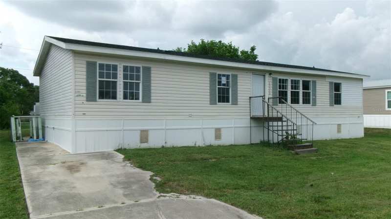 3 bedroom Manufactured Home at 15532 Mango Drive, S P G Heights 8th Add, Punta Gorda — photo 1