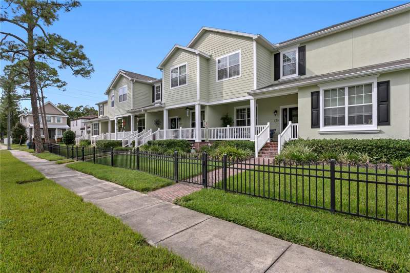 4 bedroom Townhouse at 225 49th Avenue, Sun Ketch Twnhms At Northeast, St Petersburg — photo 3