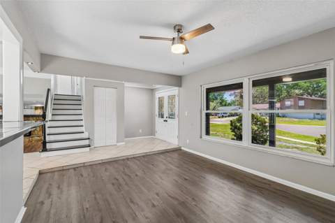 7111 Gateway Court, Tampa FL - photo 12 of 69
