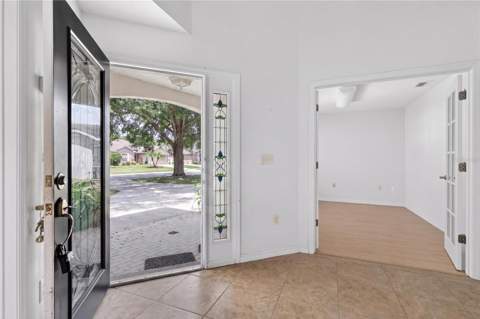 4875 Abaco Drive, Tavares FL - photo 7 of 60