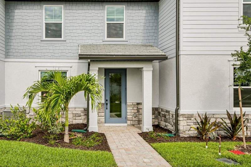 3 bedroom Townhouse at 17817 Broadleaf Loop, Palmera At Wellen Park, Venice — photo 2