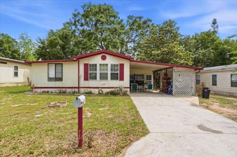 1908 Regina Drive, golf community for sale in Lake Alfred