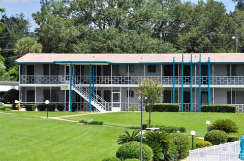 1600 W Lake Parker Drive #B4, home for sale on W Lake Parker Drive