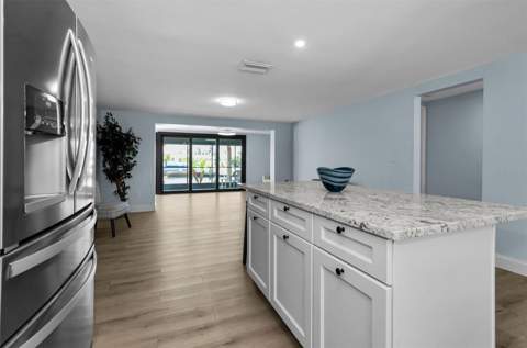 4946 Blue Heron Drive, New Port Richey FL - photo 22 of 87