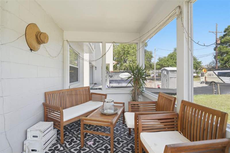 3 bedroom Single Family Residence at 102 W KING STREET, MIDWAY ADD, ORLANDO — photo 2