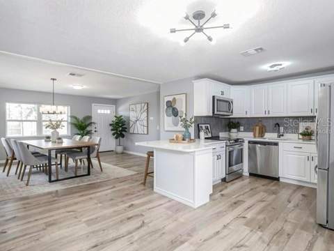 400 Pennsylvania Avenue, Fruitland Park FL - photo 6 of 6