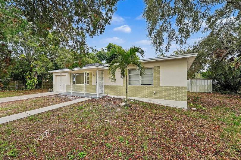 2 bedroom Single Family Residence at 2560 Queensboro Avenue, Blackburns W S Sub, St Petersburg — photo 5