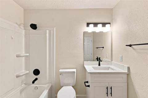 6204 Ashland Avenue, Leesburg FL - photo 13 of 30