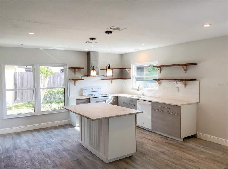 2 bedroom Townhouse at 444 HUNTER CIRCLE, COOPERSMITH VILLAGE AT POINCIANA, KISSIMMEE — photo 2
